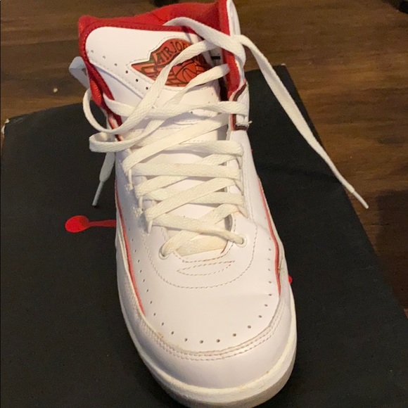 Shoes - Picture 2 of 5